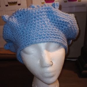Evie Beret